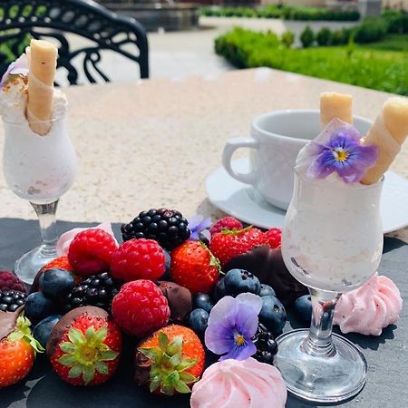 Hotel Palac Poledno 外观 照片