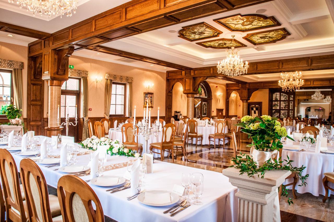 Hotel Palac Poledno 外观 照片
