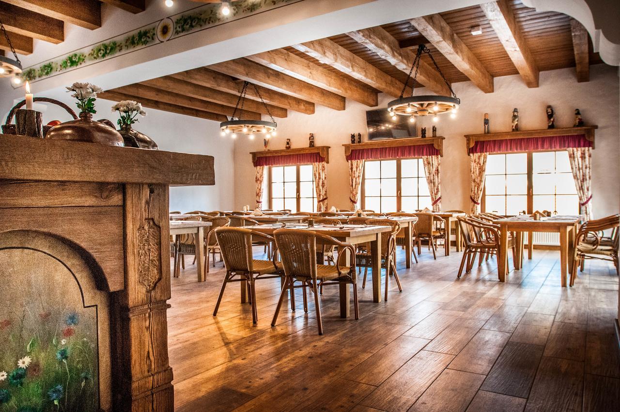Hotel Palac Poledno 外观 照片