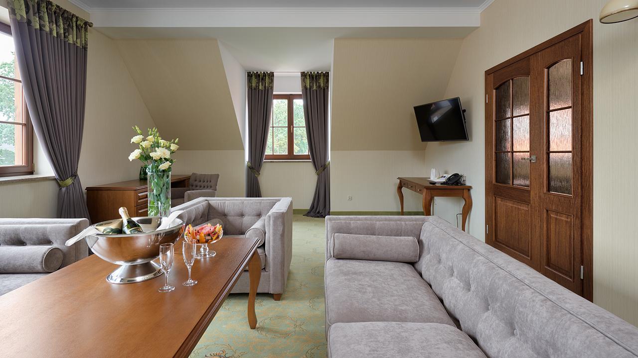 Hotel Palac Poledno 外观 照片